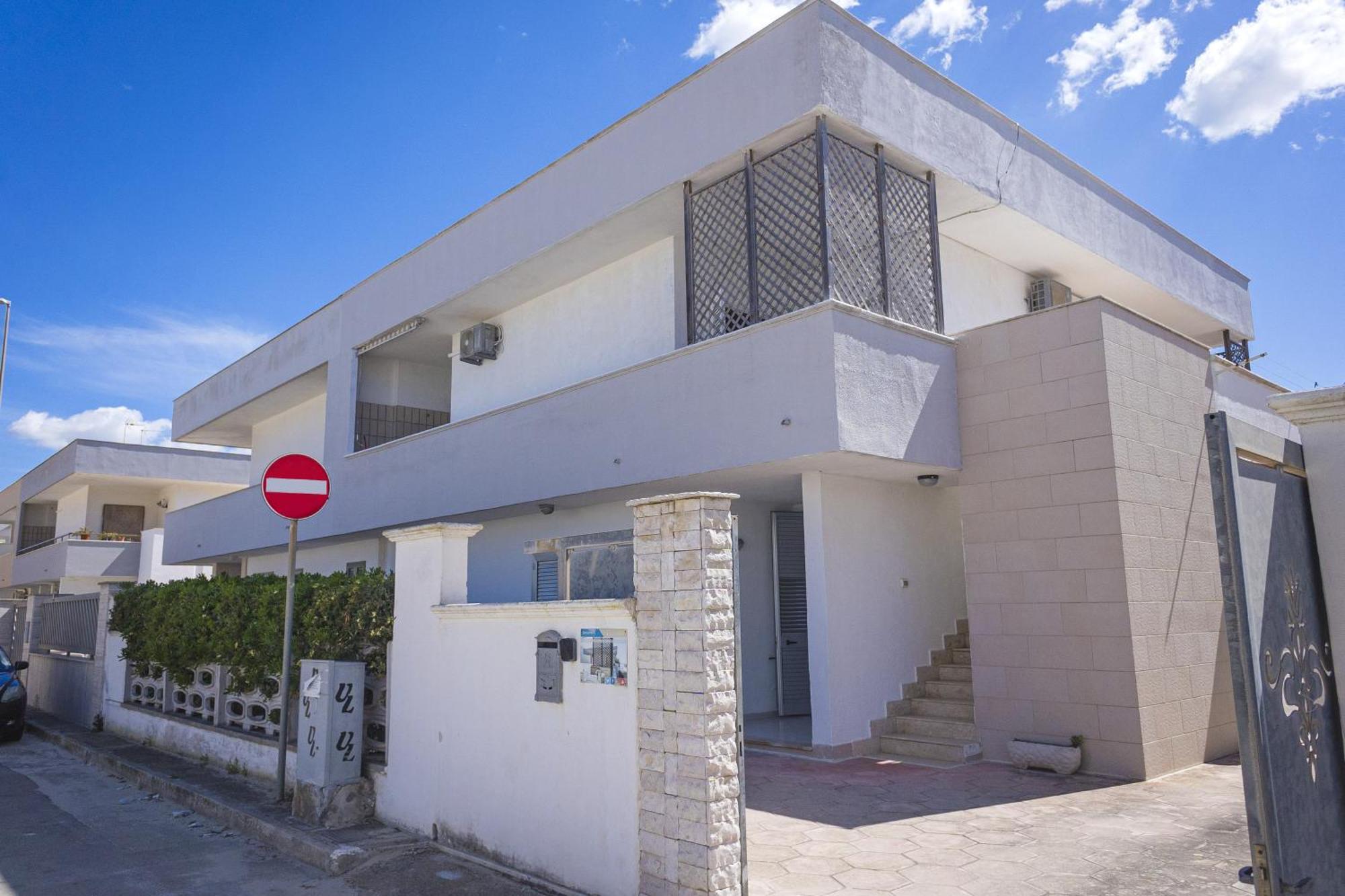 Torre Lapillo Apartment Sea View - Happy Rentals Porto Cesareo Extérieur photo